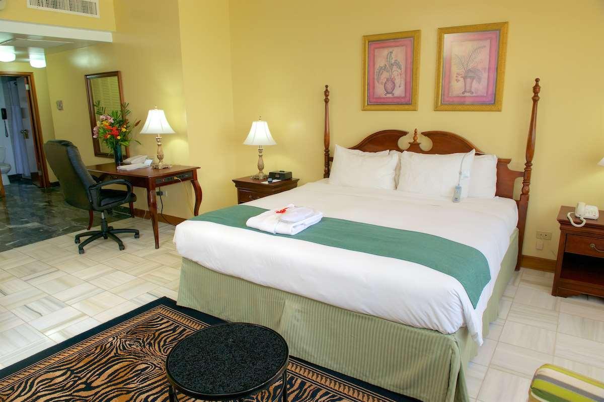 Radisson Fort George Hotel&Marina Belize City Exterior foto