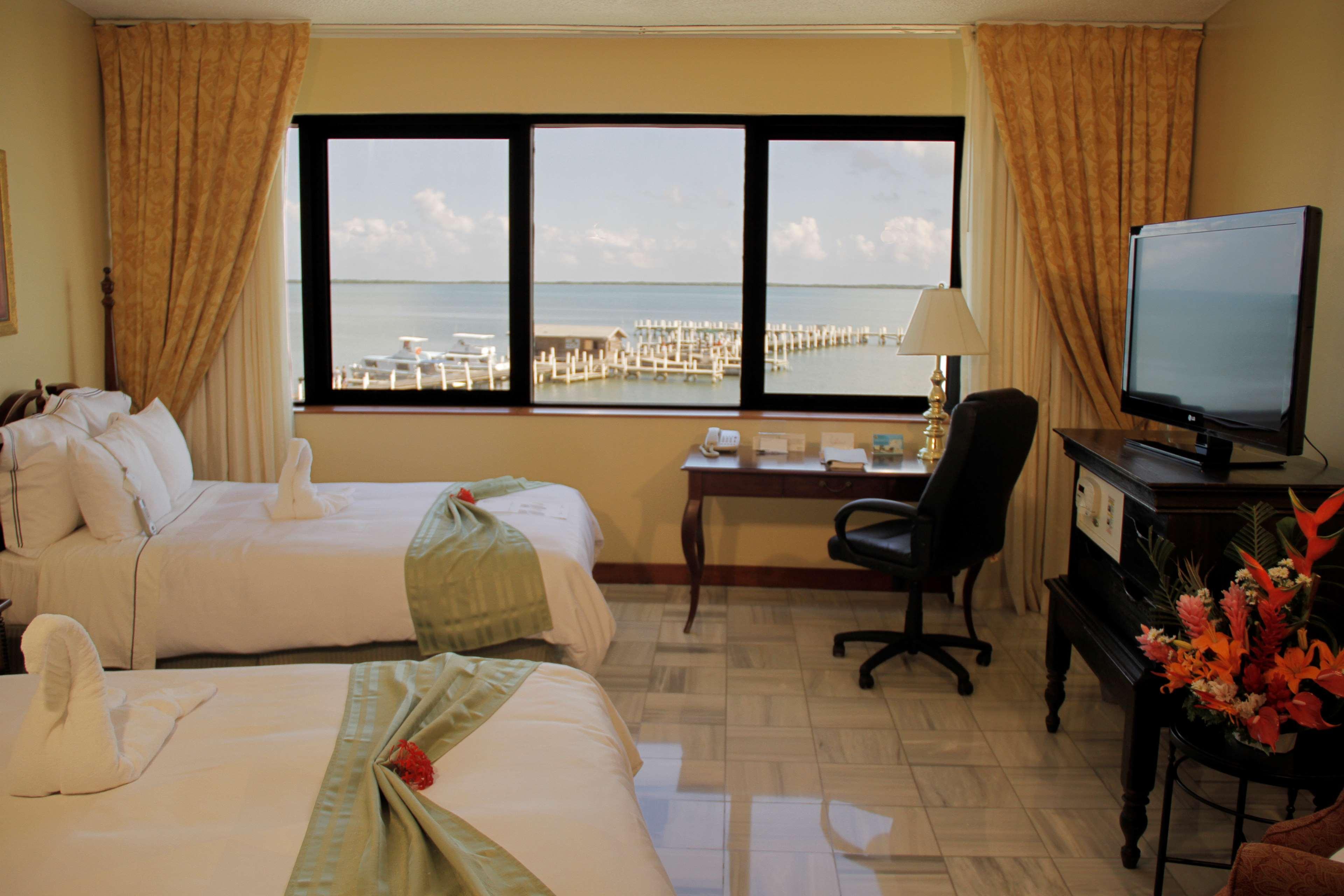 Radisson Fort George Hotel&Marina Belize City Exterior foto