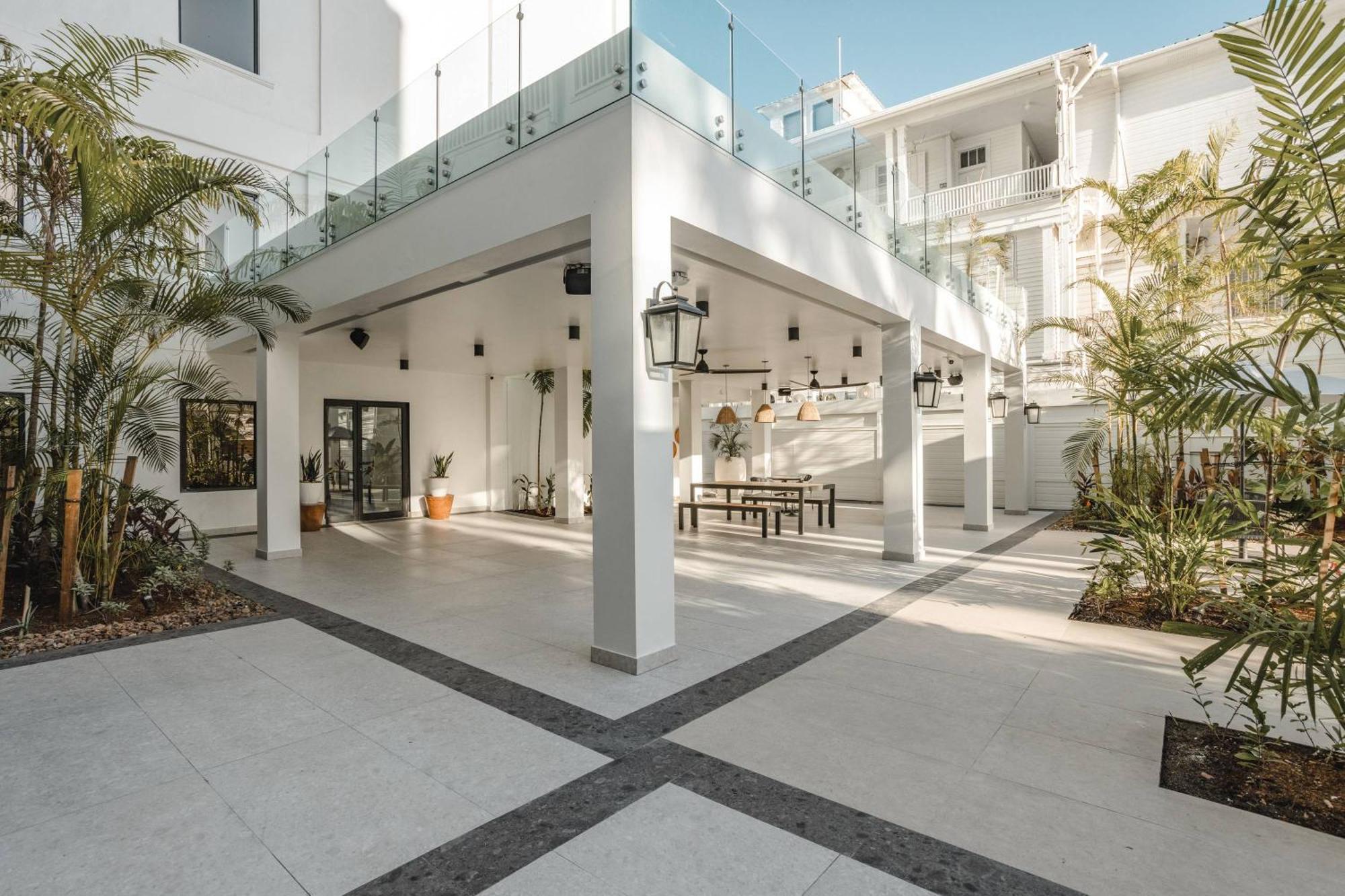 Radisson Fort George Hotel&Marina Belize City Exterior foto